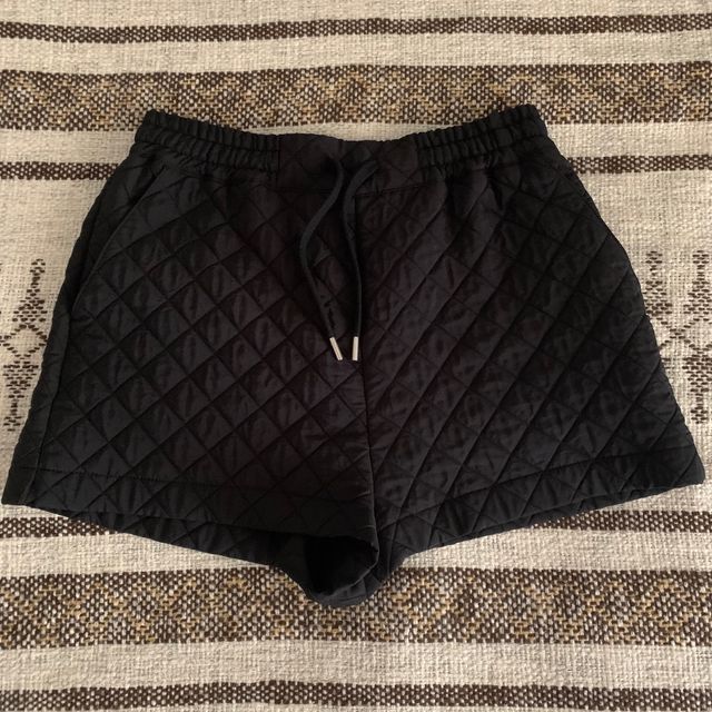 Bermudas acolchadas negras ZARA