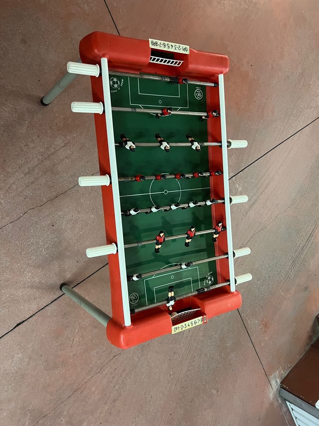 Se vende futbolín 