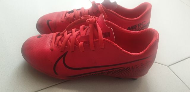 zapatillas de tacos fútbol N. 37.5