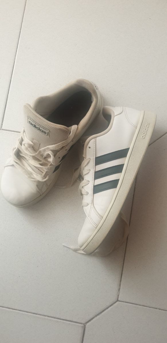 zapatillas Adidas N. 37.5