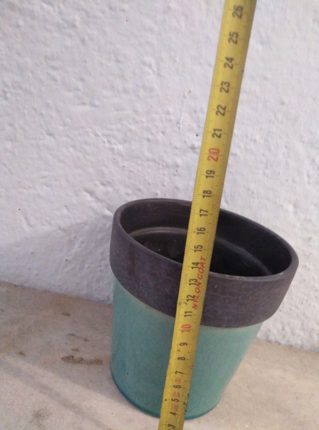 Vaso in ceramica smaltata