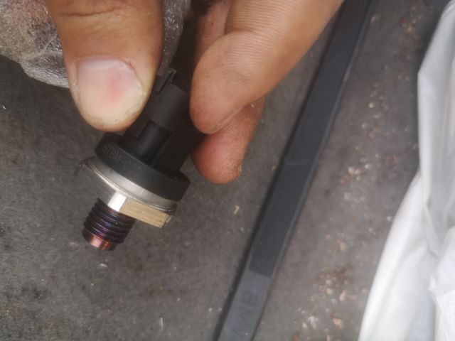 sensor rampa presión gasoil rail