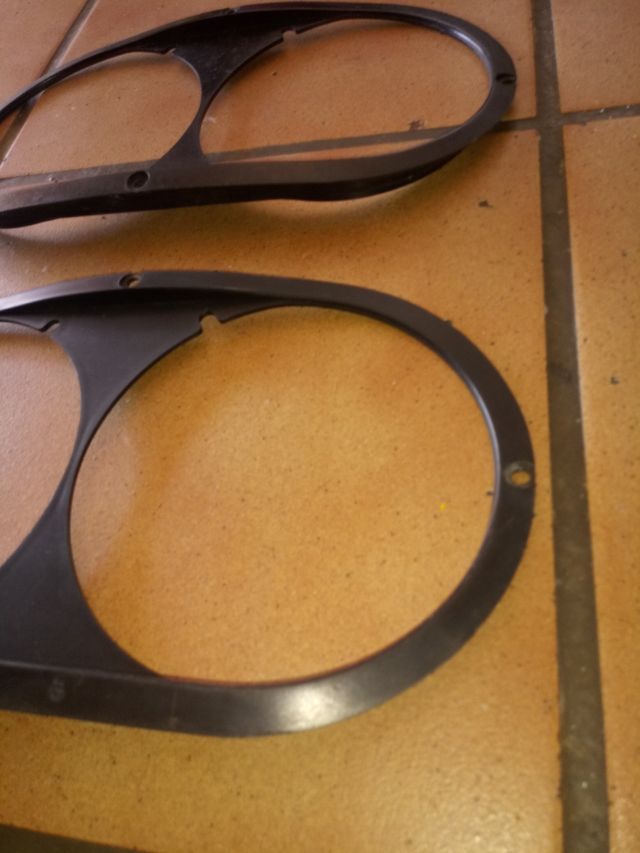 TAPA FOCOS GSXR 85-88.