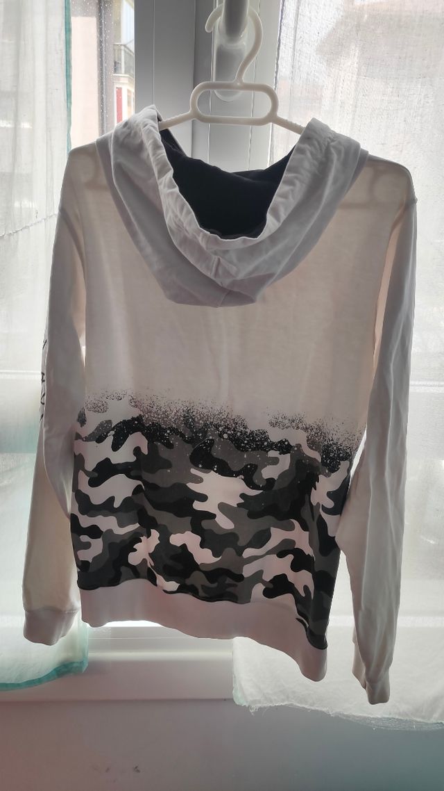 Sudadera INSD YOUTH. Talla XS (14/16 años)