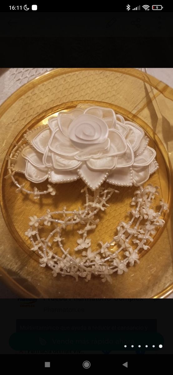 copricapo da ragazza