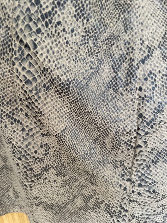 Short Zara efecto piel