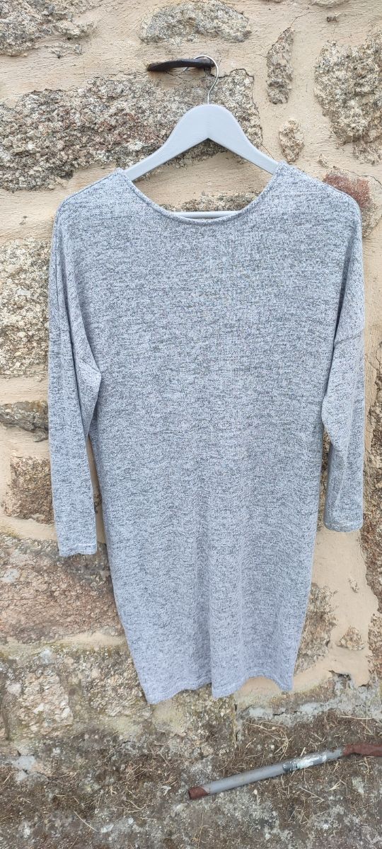 Vestido gris de Lefties