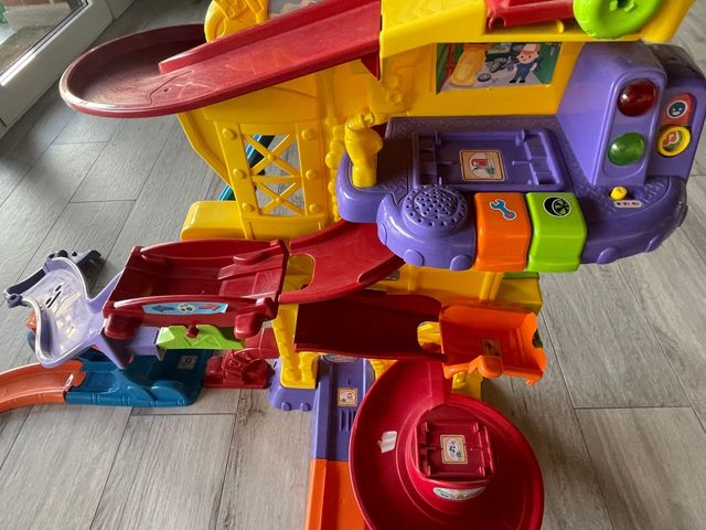 Superpista gran looping Tut Tut y parking garaje