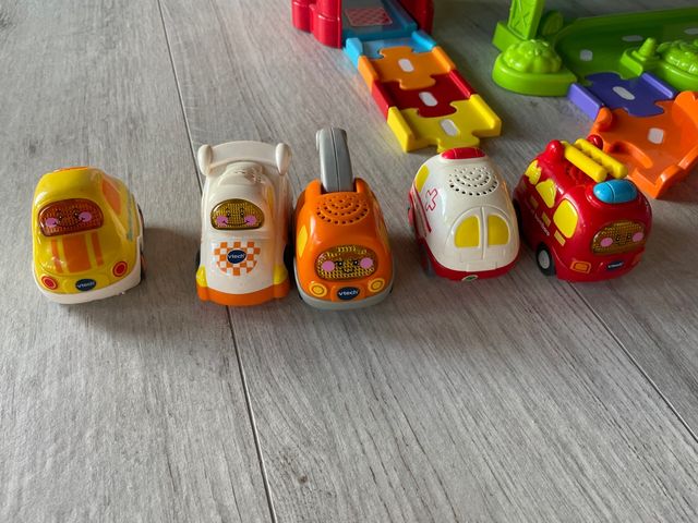 Superpista gran looping Tut Tut y parking garaje