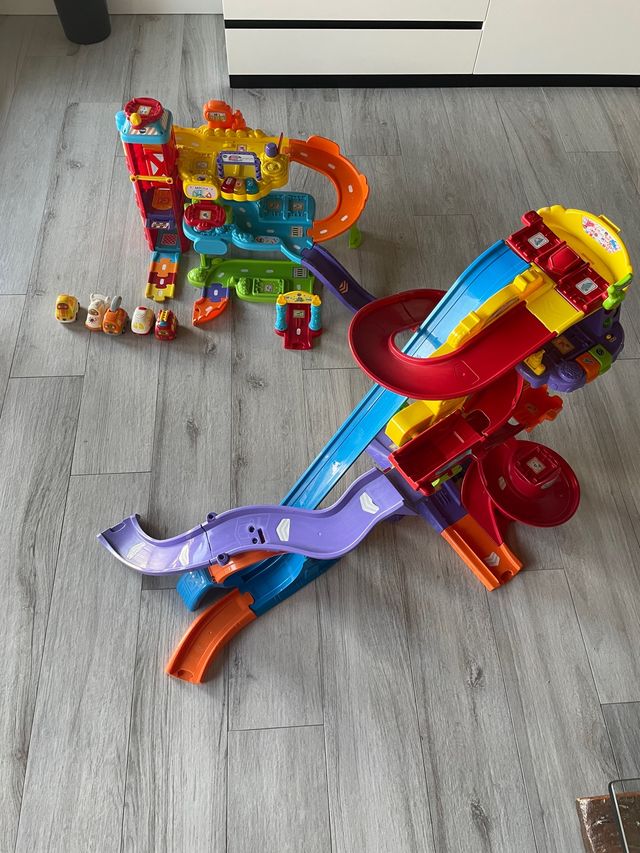 Superpista gran looping Tut Tut y parking garaje