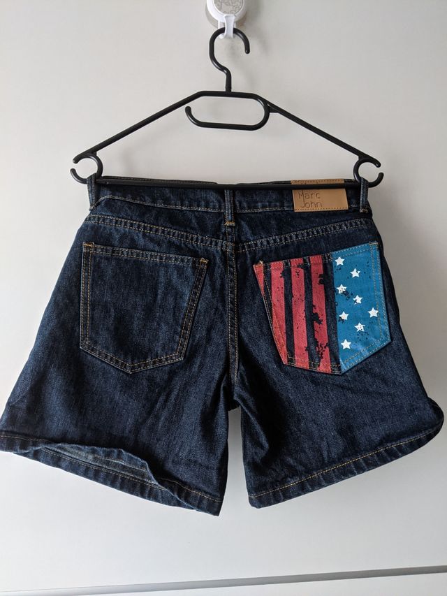 Karl Marc John. Shorts T. 38