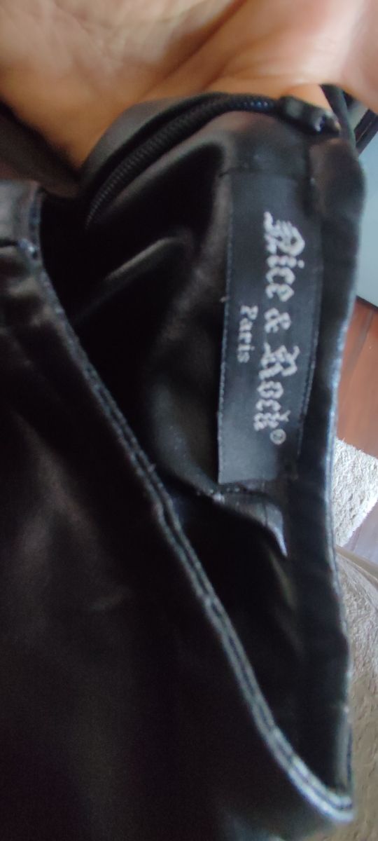 Vestido negro efecto cuero