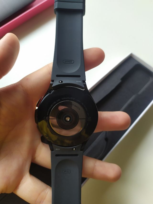 SAMSUNG GALAXY S22 ULTRA+SAMSUNG GALAXY WATCH 4 de segunda mano por 1.