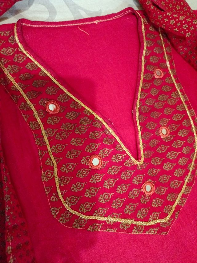 túnica con pantalon