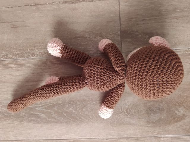 peluche mono Amigurumi