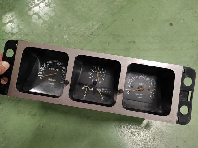 cuadro instrumentos Seat 131 1.6 biarbol