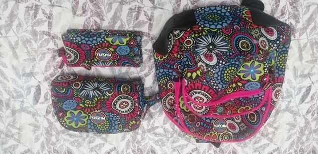 Pack mochila, carro, neceser gimnasia y estuche