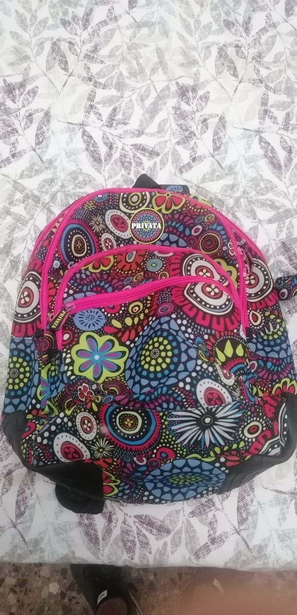 Pack mochila, carro, neceser gimnasia y estuche