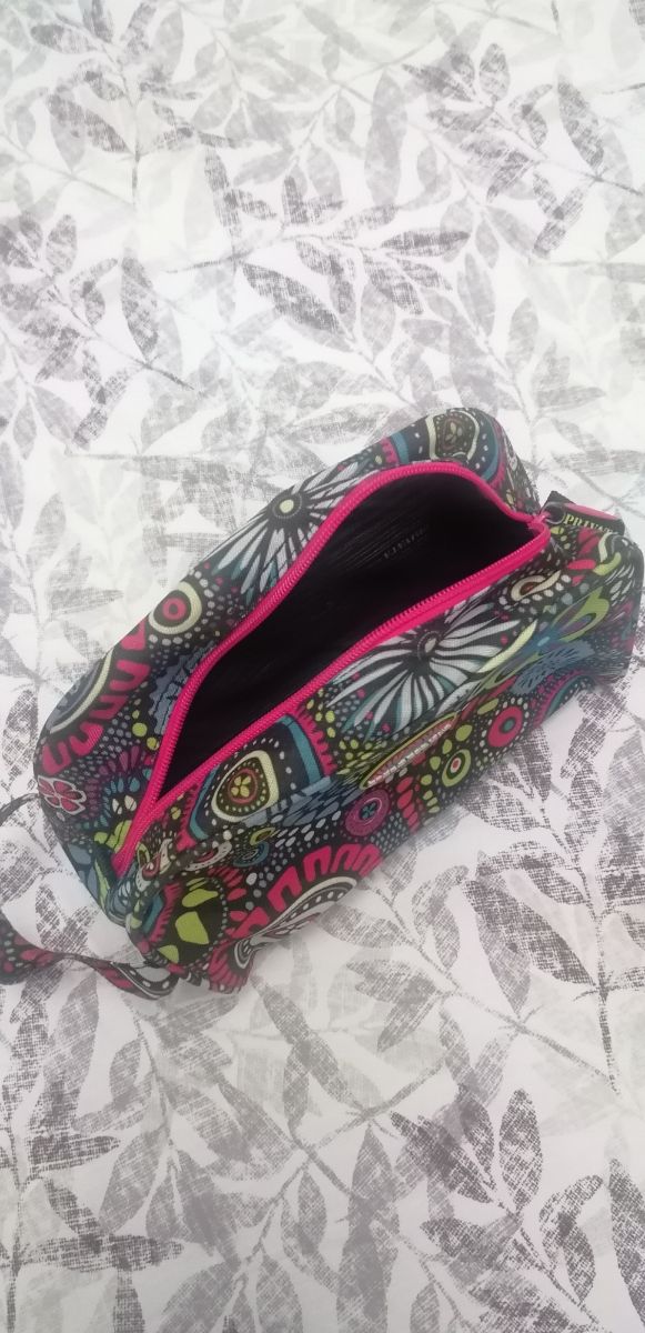 Pack mochila, carro, neceser gimnasia y estuche