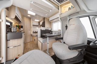 ALQUILER AUTOCARAVANA GIOTTILINE SIENA 330