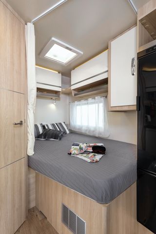 ALQUILER AUTOCARAVANA GIOTTILINE SIENA 330