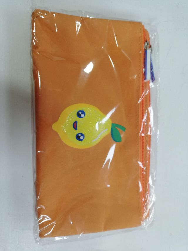 estuche con 3 cremalleras