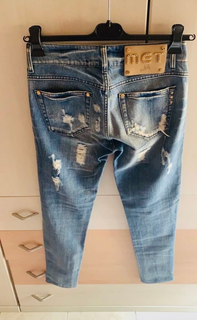 Jeans strappati MET