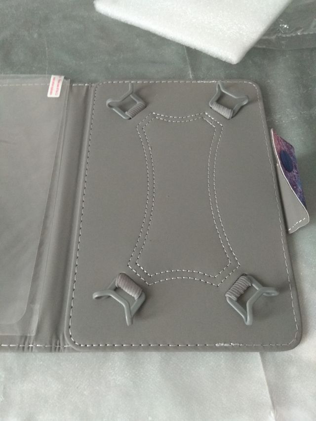 FUNDA TABLET Nueva