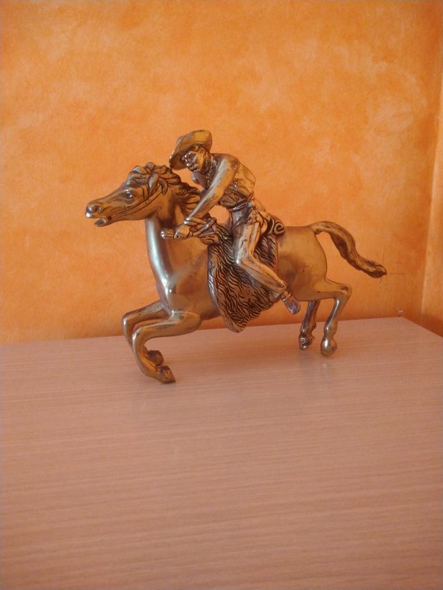 caballo y jinete antiguo