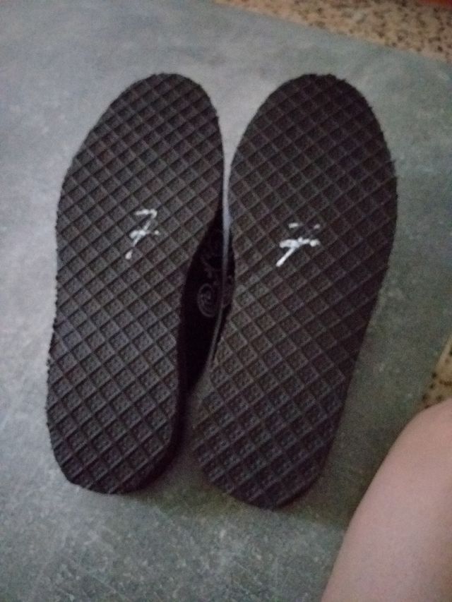 Zapato pone 37 pero es un 36 y medio