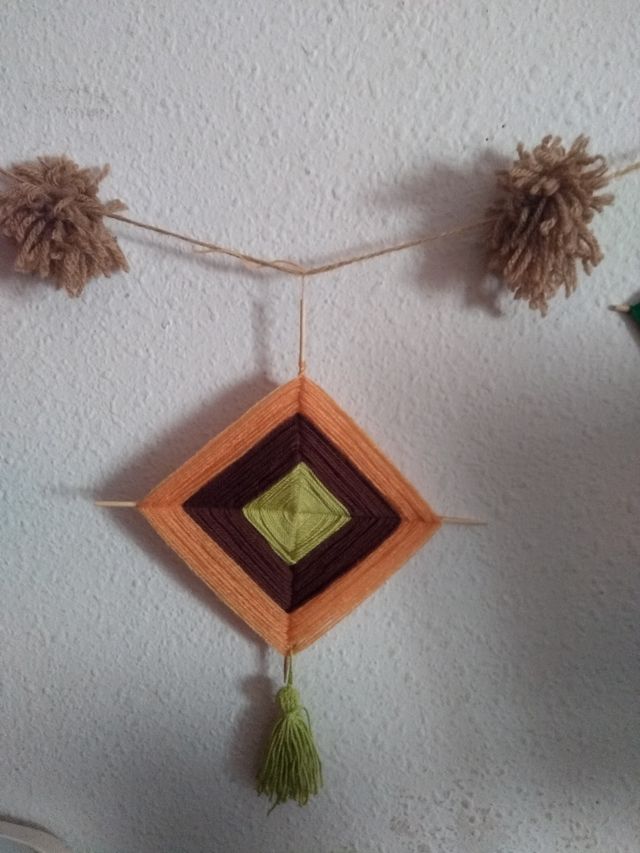 guirnalda de ojosn huicholes , hechos a mano