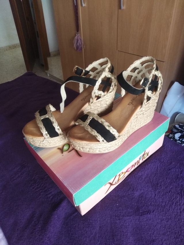 Zapatos de Cuña mujer DOS PUESTAS muy bonitas