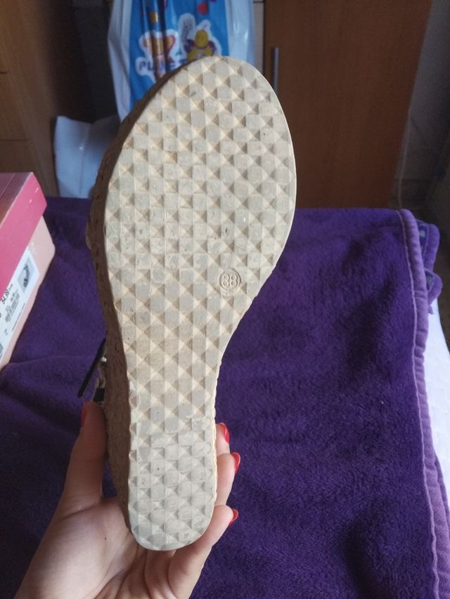 Zapatos de Cuña mujer DOS PUESTAS muy bonitas