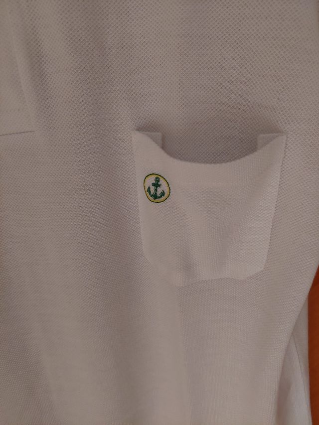 POLO NÁUTICO BLANCO.  MARCA : EL ⚓️.