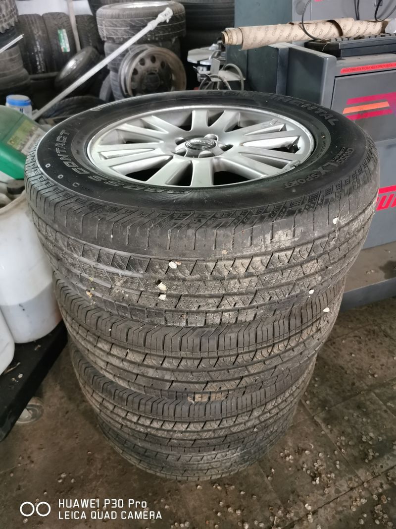 LLANTAS VOLVO XC90 CONTINENTAL 235/65R17.