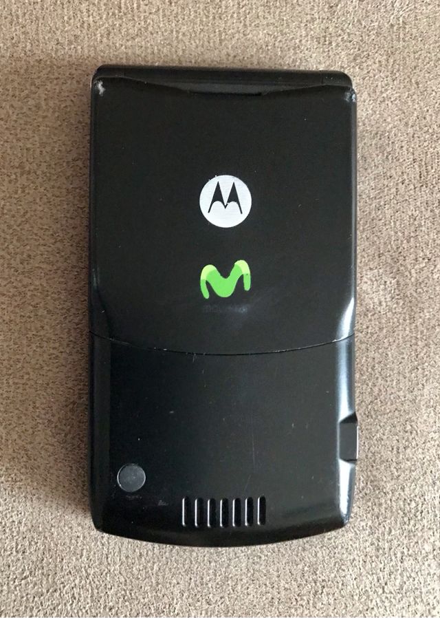 Teléfono móvil Motorola V3