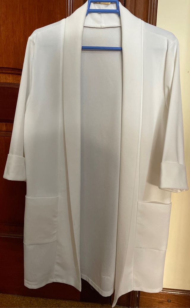 Chaqueta blanca manga 3/4