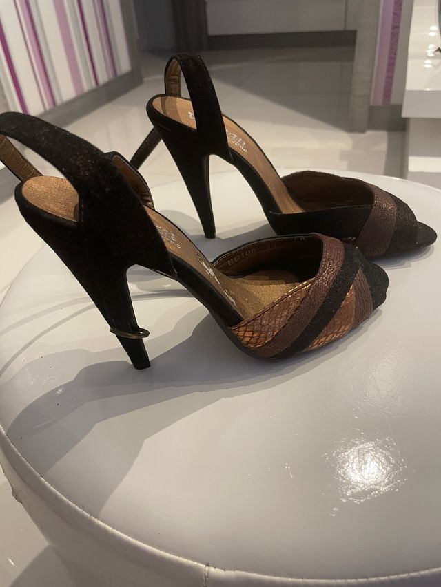 Sandalias mujer con tacón