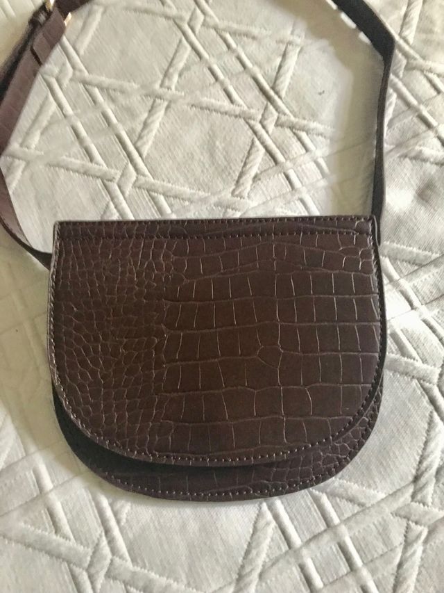 RIÑONERA ICHI PIEL A ESTRENAR