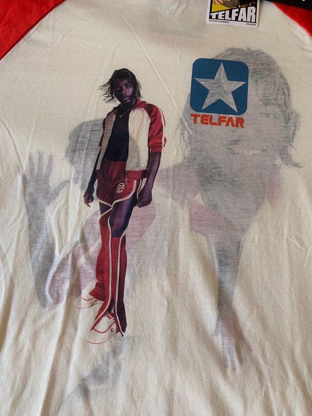 Camiseta Converse x Telfar Johan