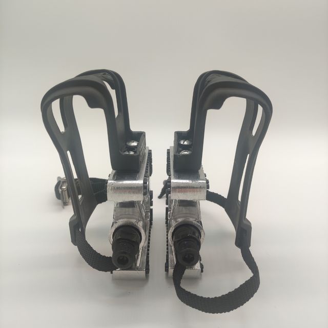 Pedales de aluminio de 9/16 pulgadas