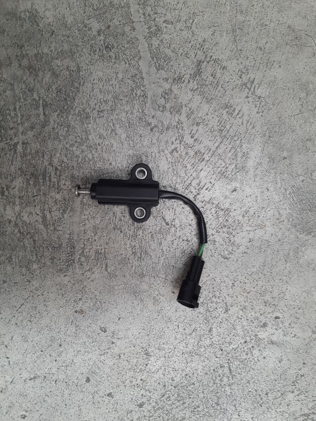 Sensor caballete suzuki c800