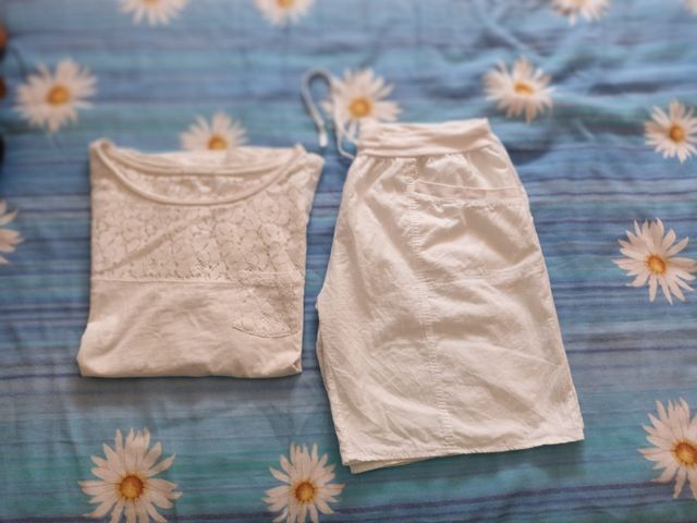 2X1 Pantalón Corto y blusa en blanco veraniego 