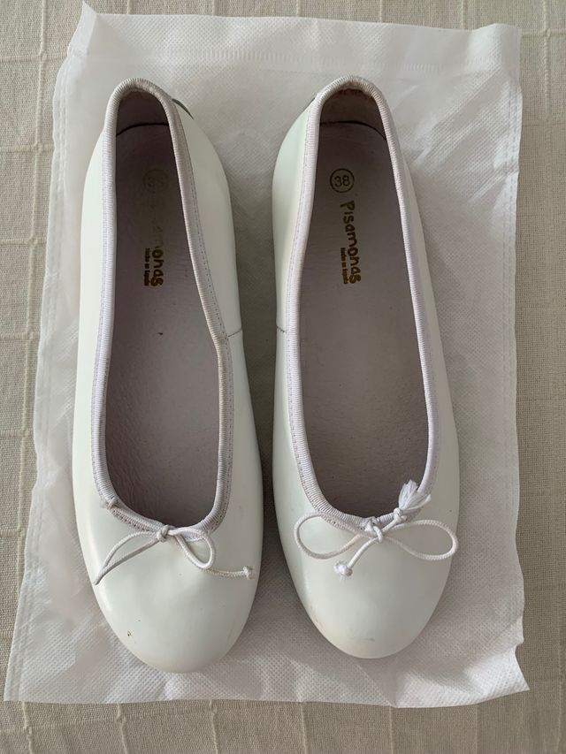 Bailarinas blancas de piel.  talla 38