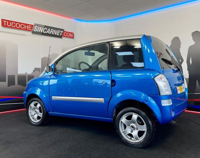 MICROCAR MC1 2005