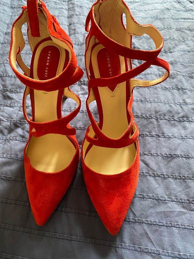 Zapatos tacón rojos número 38