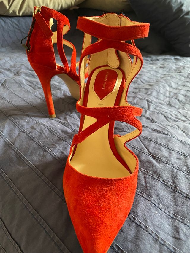 Zapatos tacón rojos número 38