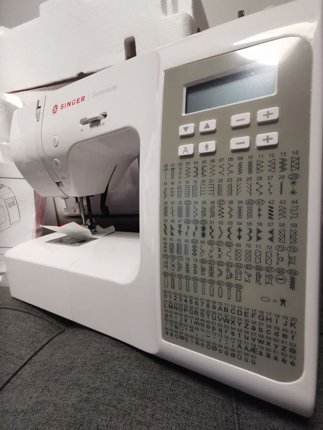 Maquina de coser singer C620L de segunda mano por 185 EUR en Madrid en