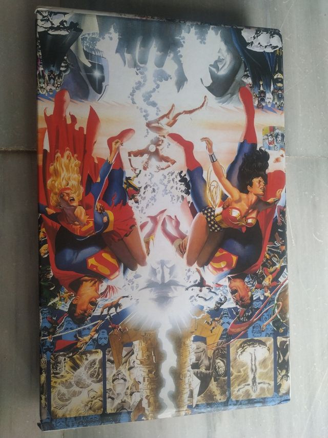 Crisis en tierras infinitas .Edición coleccionista