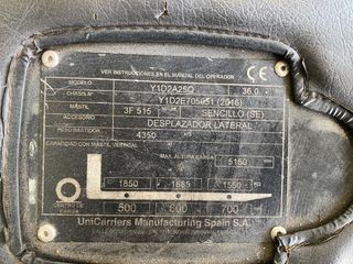 NISSAN UNICARRIER DIESEL 2.5 Tn MATRICULADA
